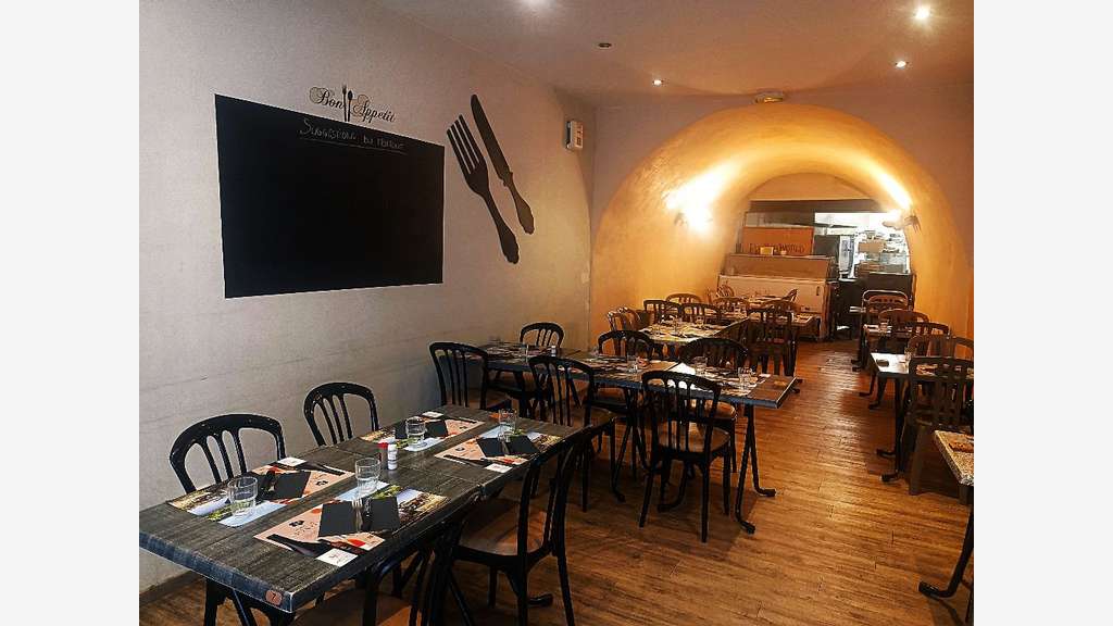 AV restaurant pizzeria village touristique Grignan