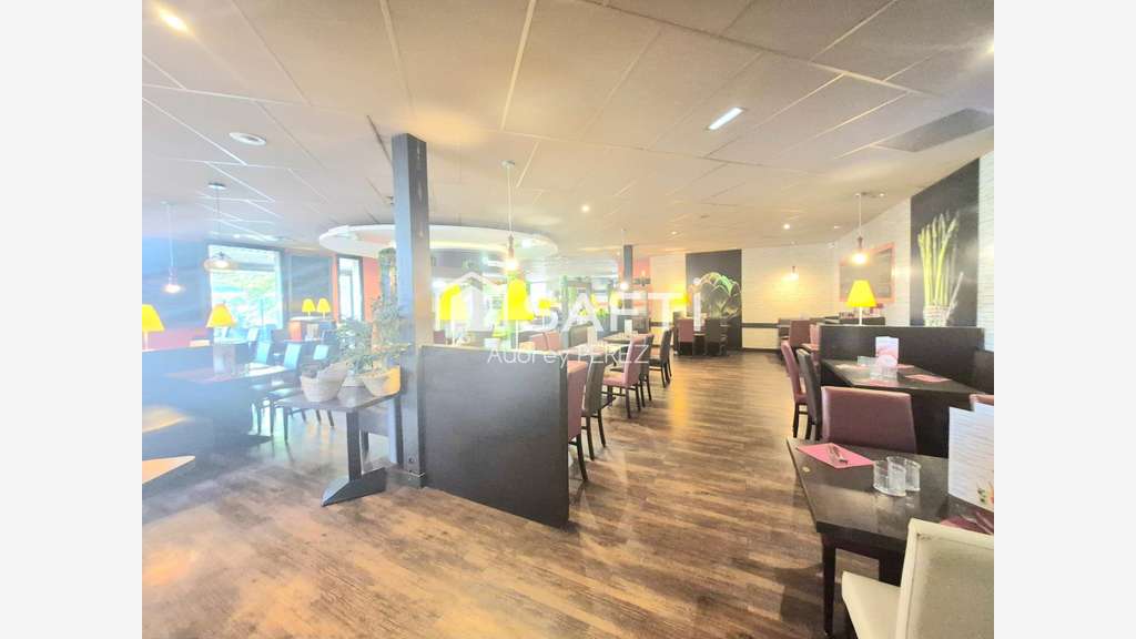 AV restaurant spacieux terrasse Pontault-Combault