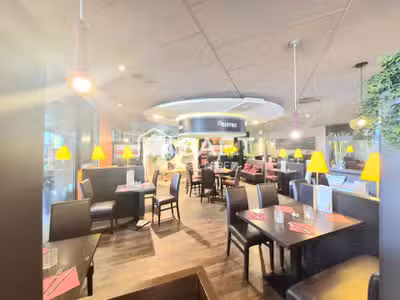 AV restaurant spacieux terrasse Pontault-Combault