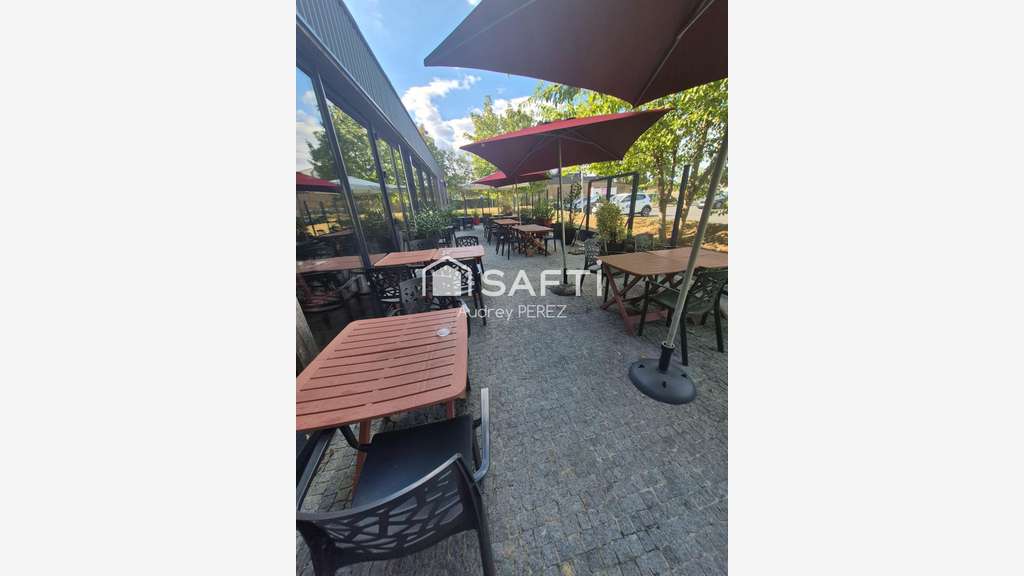 AV restaurant spacieux terrasse Pontault-Combault