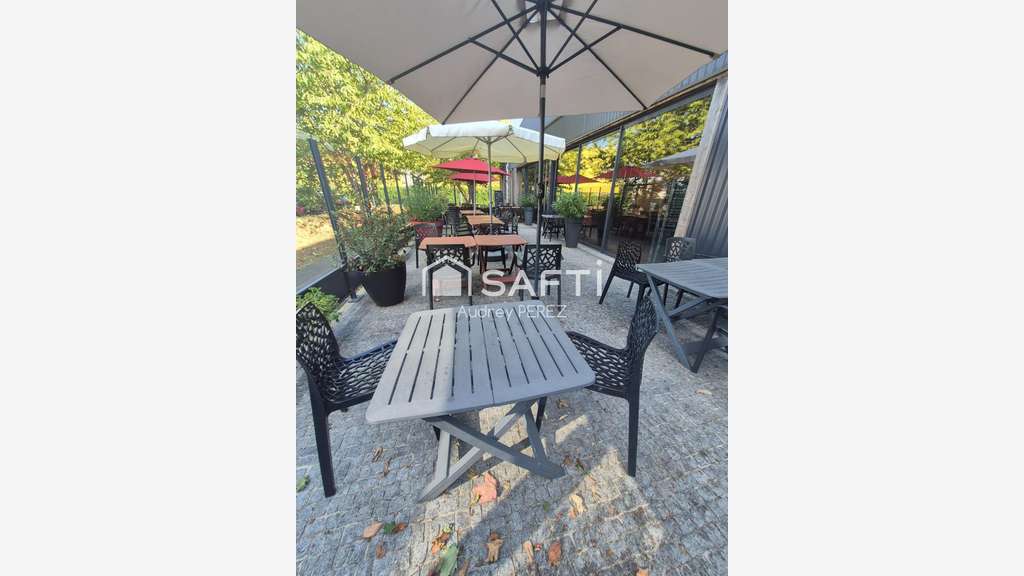 AV restaurant spacieux terrasse Pontault-Combault