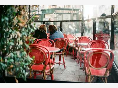 A vendre restaurant avec terrasse proche de Laval