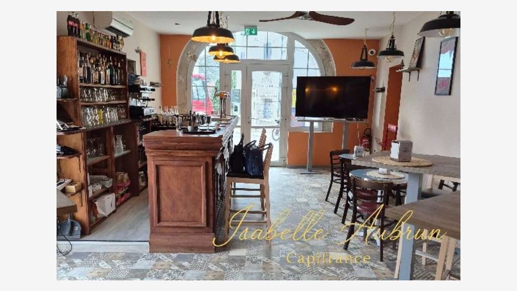Vente bar restaurant refait à Puy Saint Martin