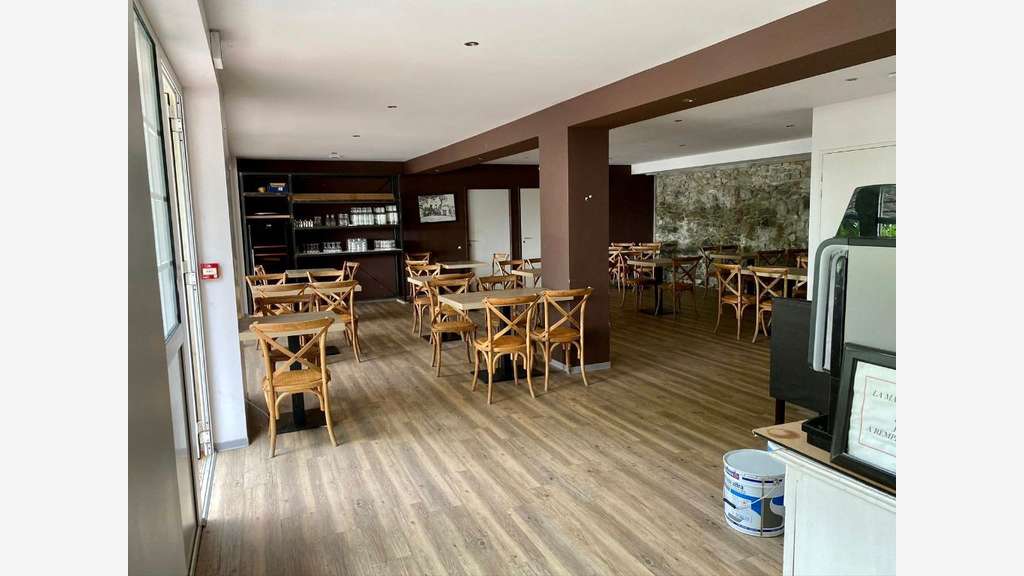 HOTEL-RESTAURANT DE CHARME - DROME PROVENCALE