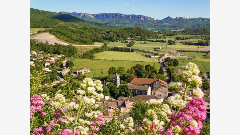 HOTEL-RESTAURANT DE CHARME - DROME PROVENCALE