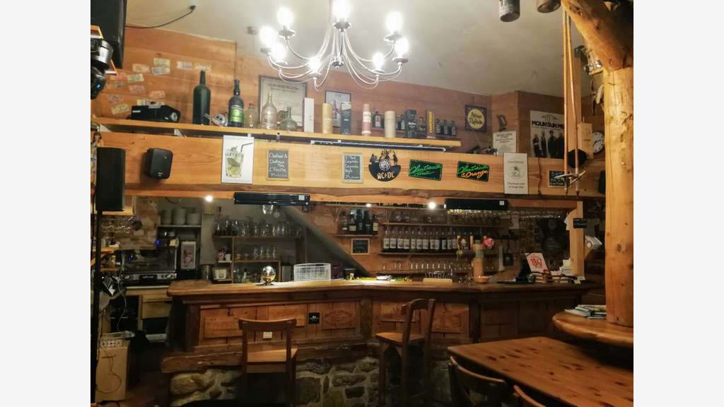 AV restaurant emblématique de montagne 38