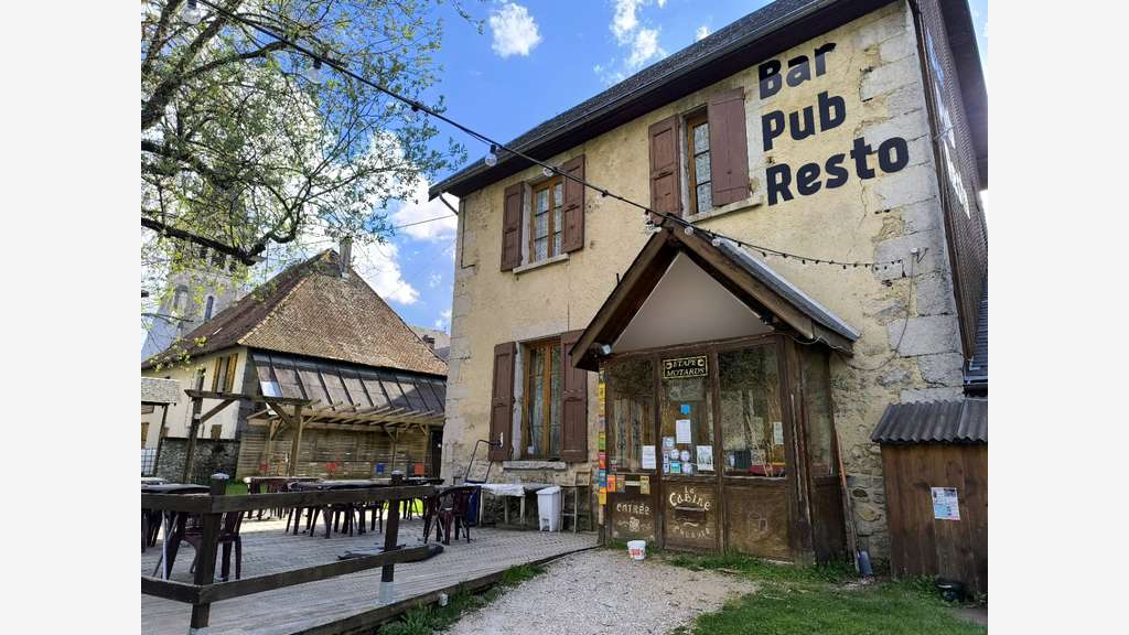 AV restaurant emblématique de montagne 38