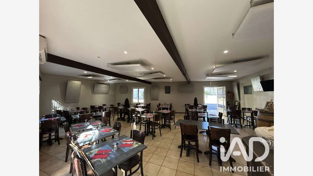 Vente bar restaurant en centre village de Roaix