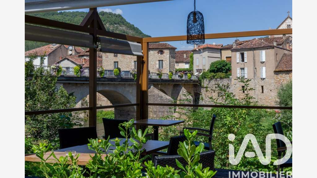 Vente restaurant 212m² à Saint-Antonin-Noble-Val
