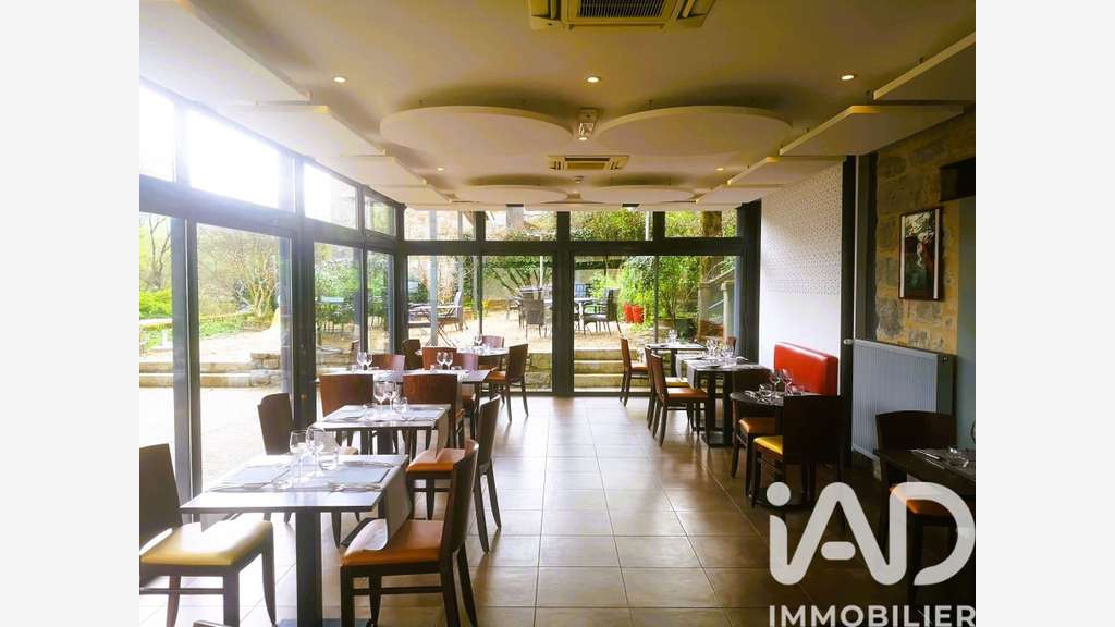 Vente restaurant 212m² à Saint-Antonin-Noble-Val
