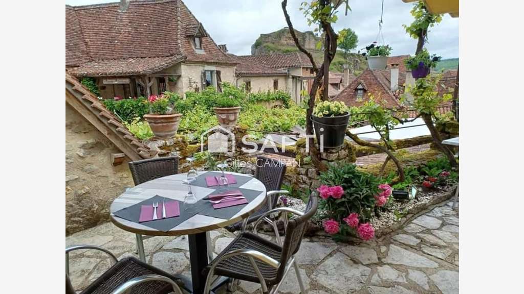 Vente bar restaurant de 220m² à Saint-Cirq-Lapopie