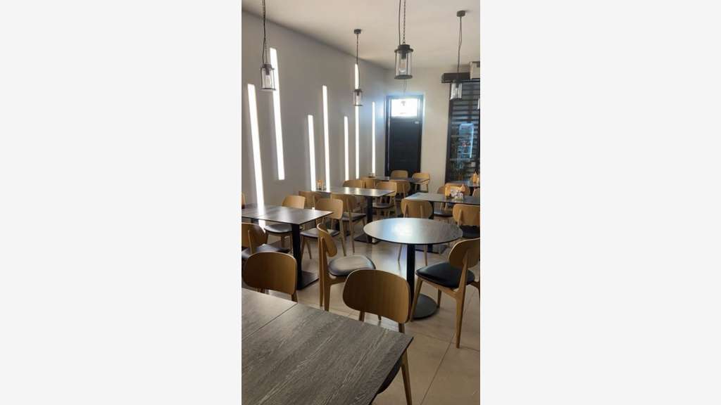 Vente restaurant traiteur à Saint Cloud centre