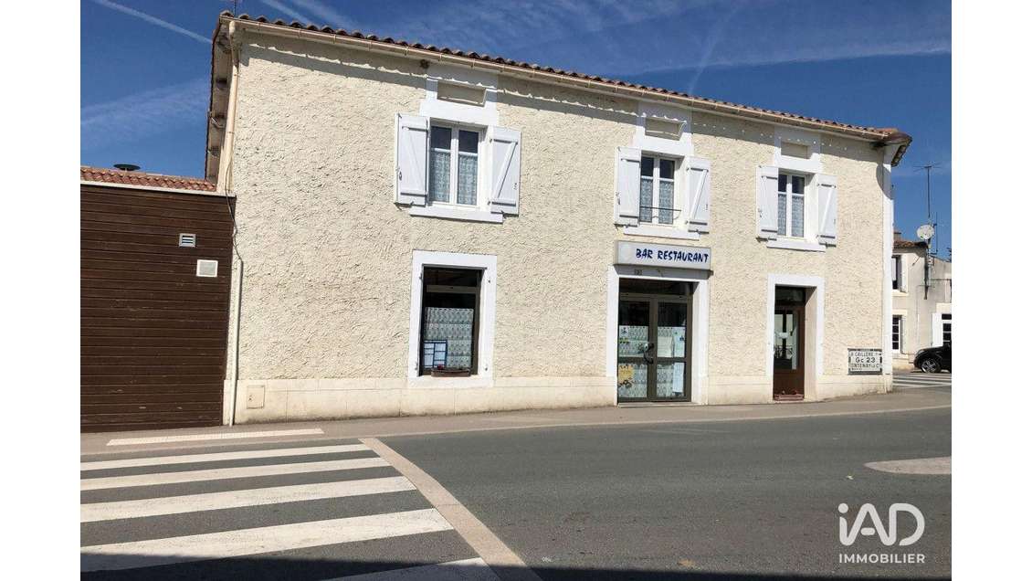 Restaurant à Saint-Cyr-des-Gâts