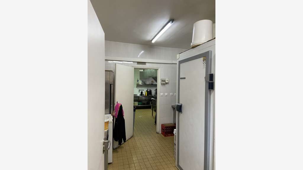 Vente FDC restaurant 160m² à Saint-Denis Basilique