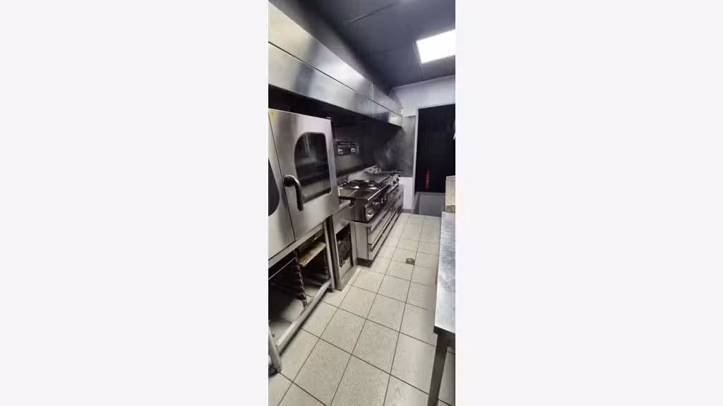 Cède bar restaurant 80 couverts en centre-ville 88
