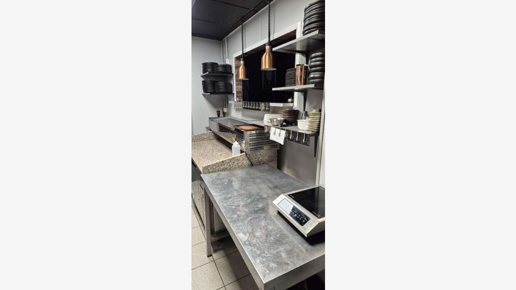 Cède bar restaurant 80 couverts en centre-ville 88