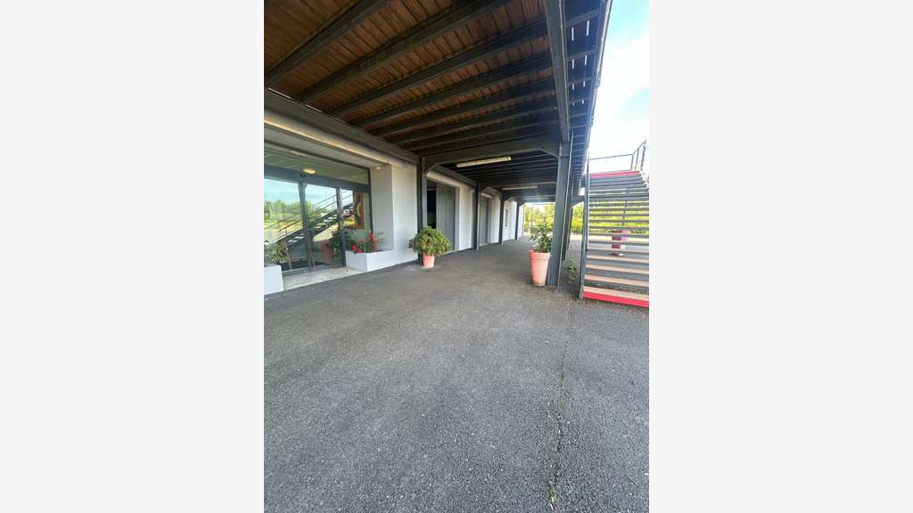 Restaurant reconnu 400m² à vendre à Saint-Dizier