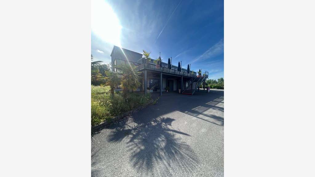 Restaurant reconnu 400m² à vendre à Saint-Dizier