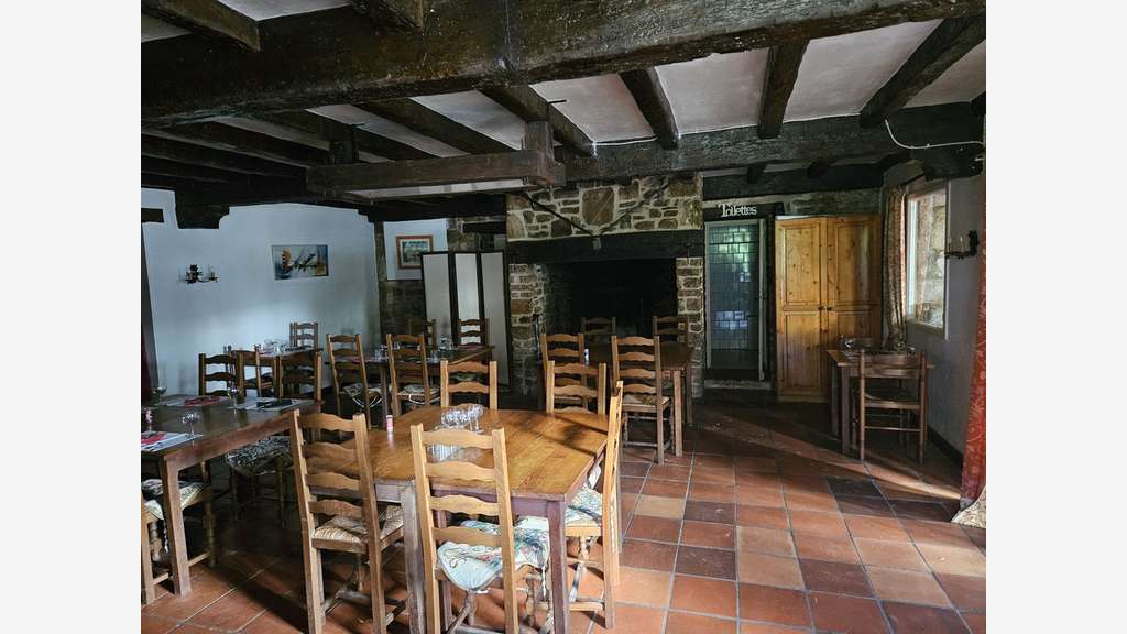 Cède restaurant gîte 100m² Saint Front sur Lemance