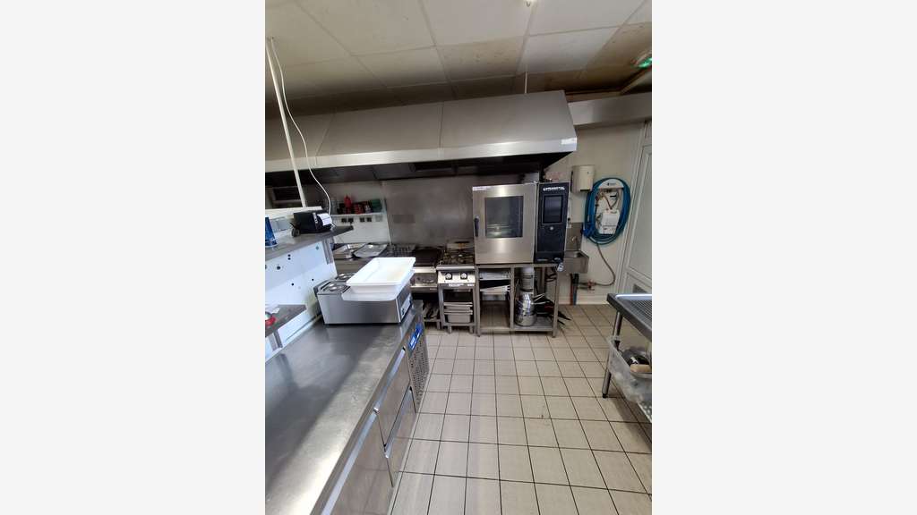 Cession restaurant bar 175 places en Sud Manche