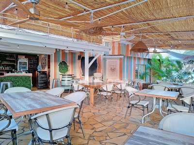 A vendre restaurant face à la marina à St Martin