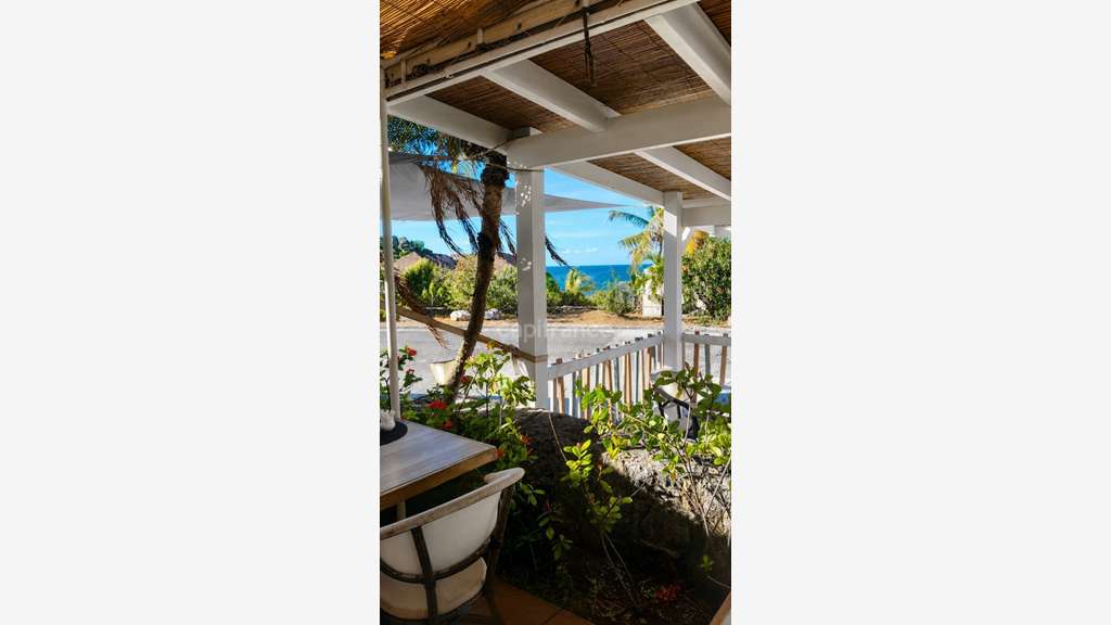 A vendre restaurant face à la marina à St Martin