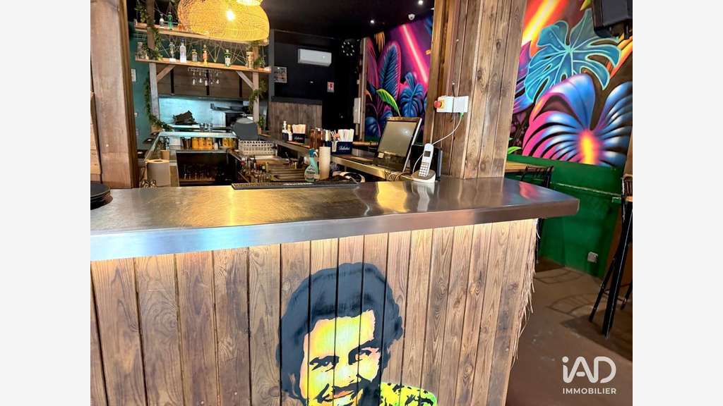 Vente bar de nuit restaurant à St-Gilles les Bains
