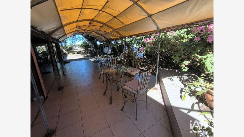 Vente restaurant de 200m² à Saint-Pierre