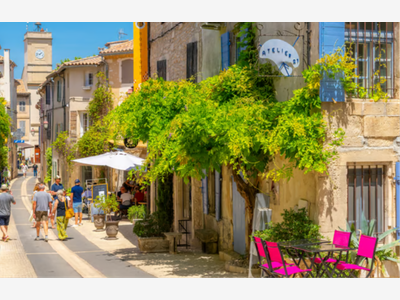 AV brasserie de charme prox Saint Remy de Provence