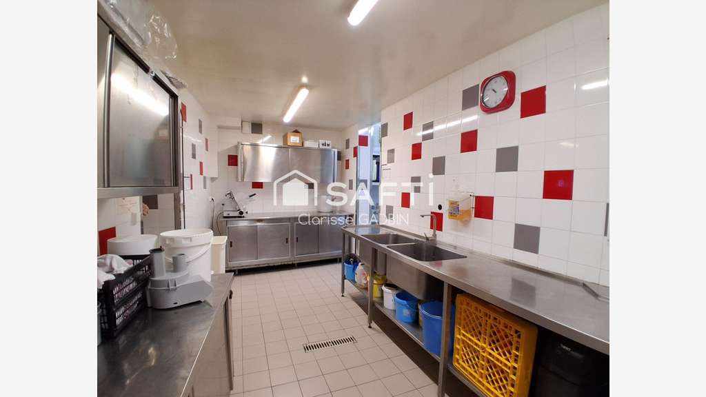 Vente restaurant traiteur à St-Saturnin-du-Limet