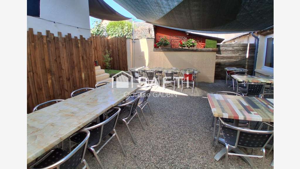 Vente restaurant traiteur à St-Saturnin-du-Limet