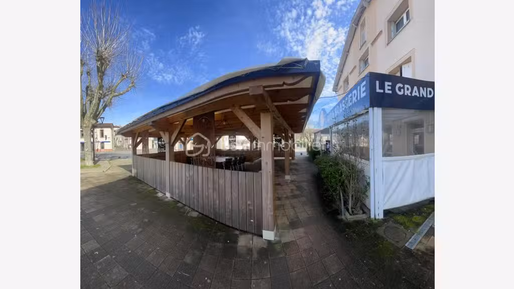 AV bar-brasserie-restaurant à St Sulpice La Pointe