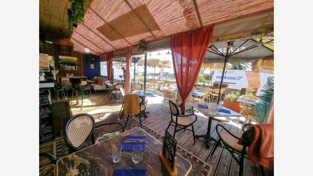 Cède restaurant de 150m² à Saint-Trojan-les-Bains