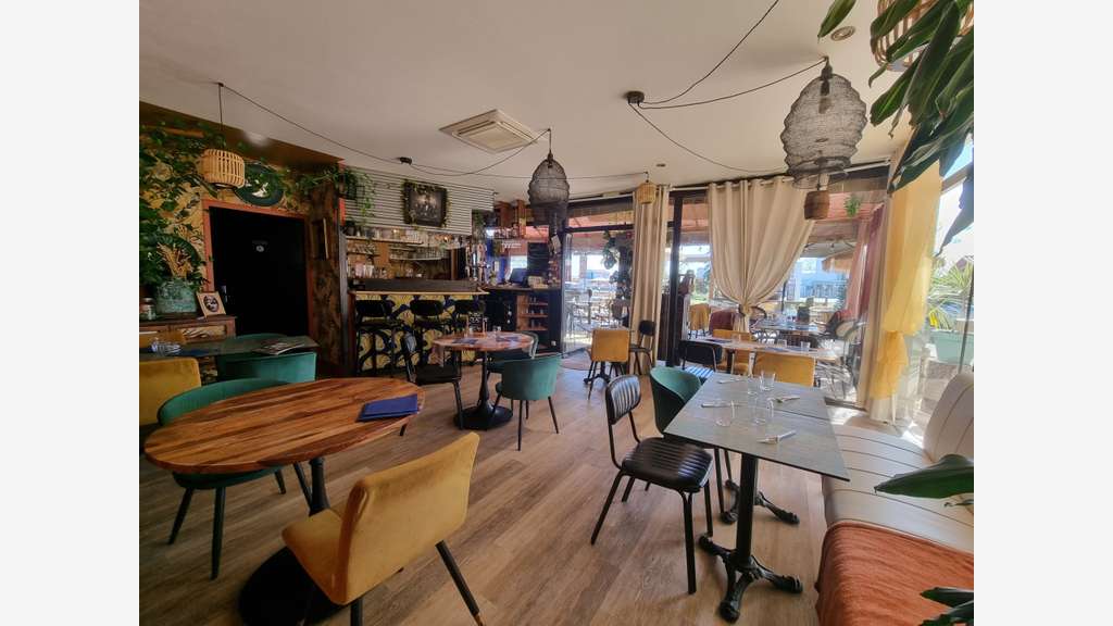 Cède restaurant de 150m² à Saint-Trojan-les-Bains