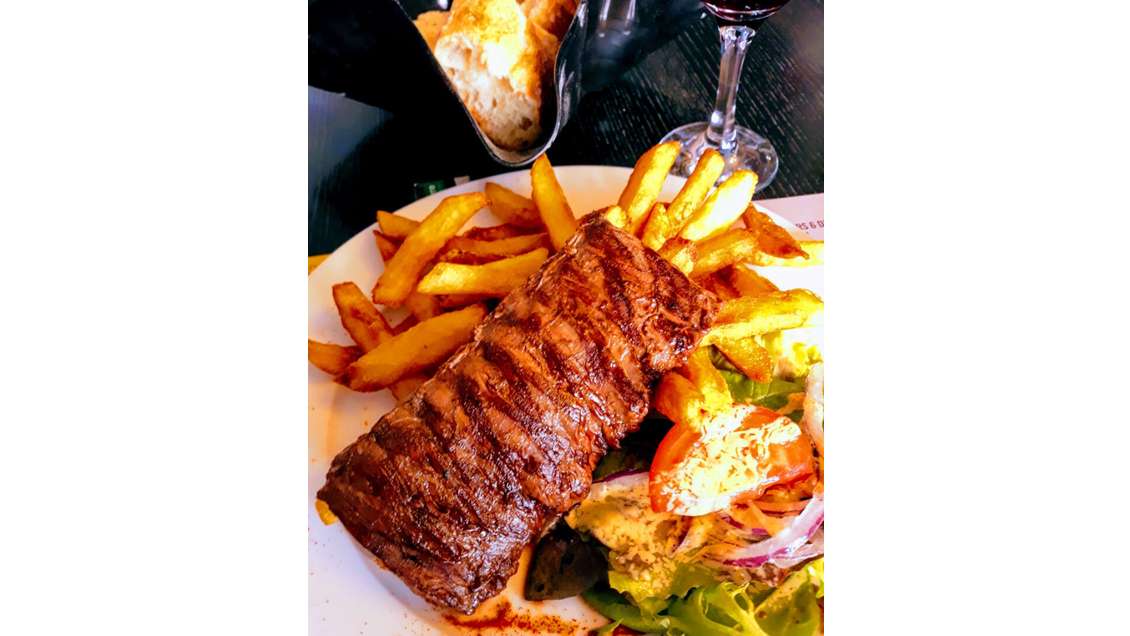 AV restaurant saladerie pizzeria terrasse Etretat