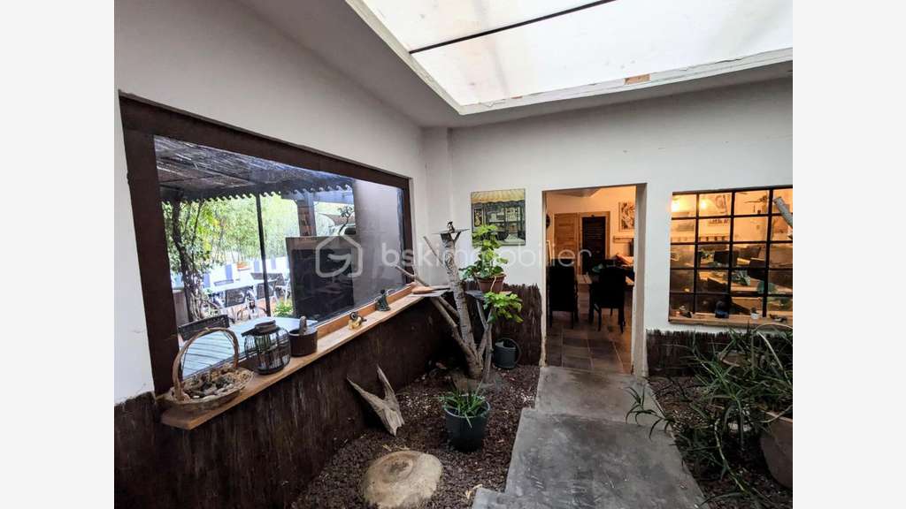 Restaurant à vendre de 223m² à Salernes