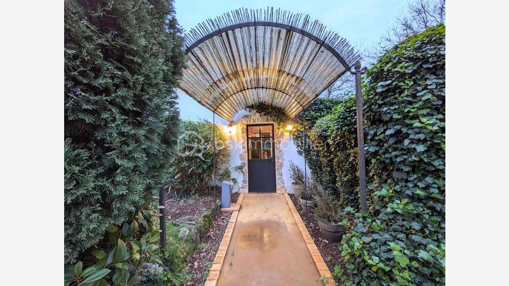 Restaurant à vendre de 223m² à Salernes