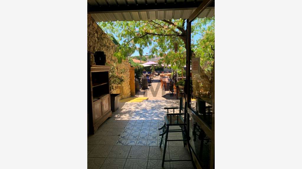 Vente restaurant au centre de Salles-d'Aude