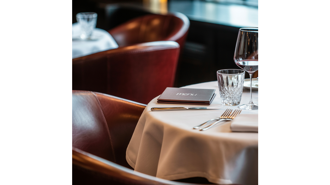 AV beau restaurant dans un secteur touristique 73