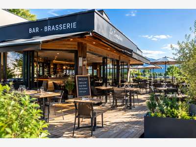 Bar restaurant sur emplacement prémium - secteur C