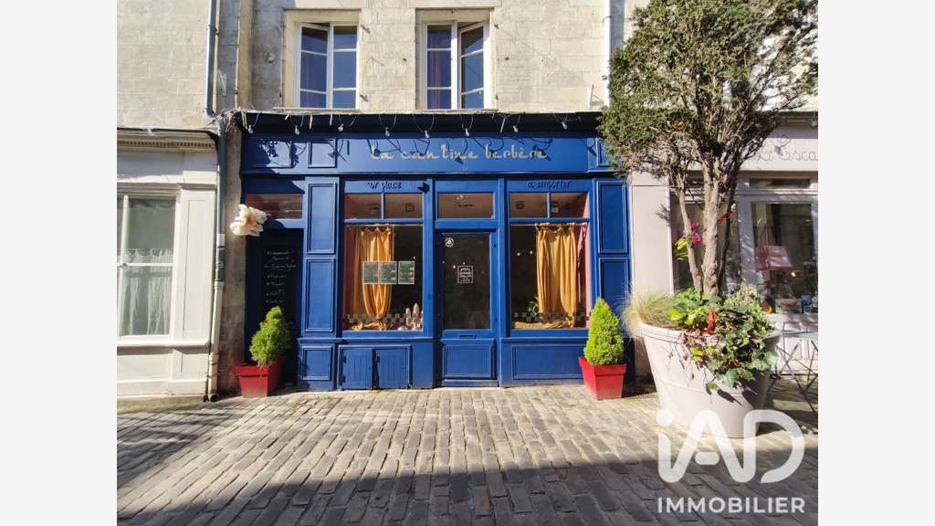 Vente restaurant dans rue piètonne à Senlis