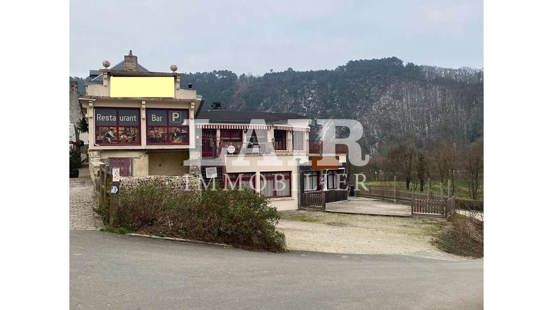 A vendre restaurant bar à Saint Leonard des Bois
