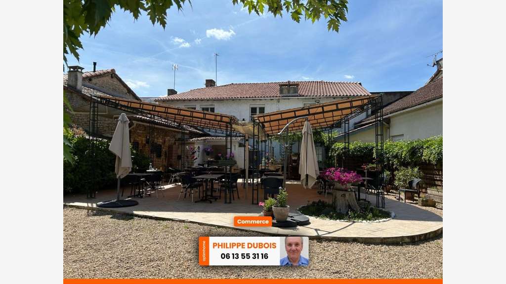 Vente bar restaurant terrasse à Sommieres Du Clain