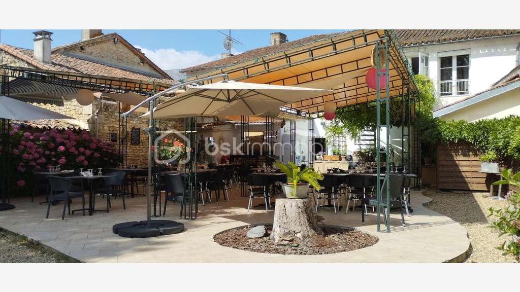 Vente restaurant avec logement Sommieres du Clain