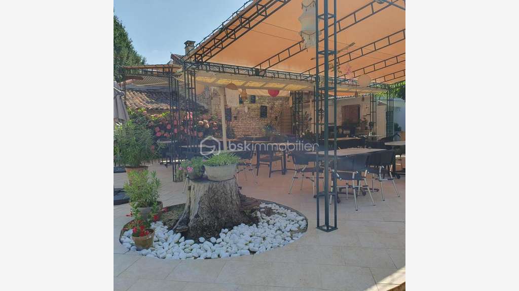 Vente restaurant avec logement Sommieres du Clain