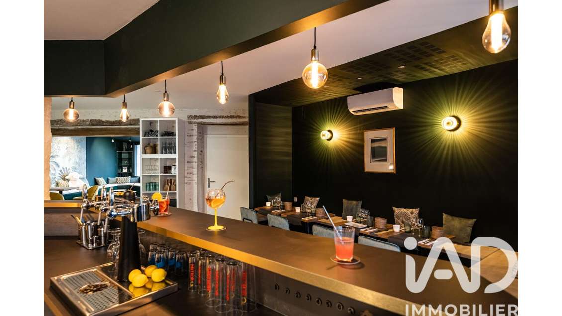 Vente restaurant lic IV terrasse rénové à Tavers