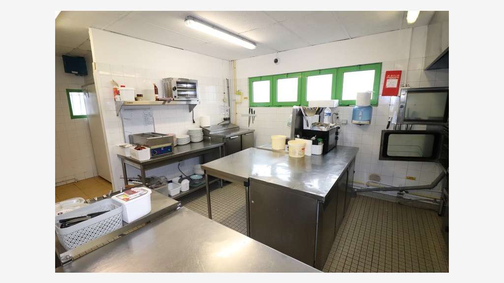 A vendre FDC restaurant limitrophe de Rochefort