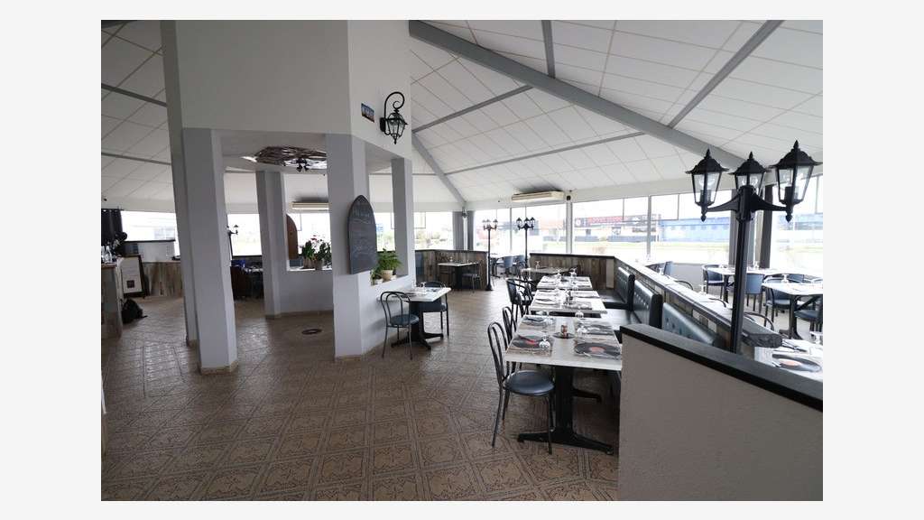 A vendre FDC restaurant limitrophe de Rochefort
