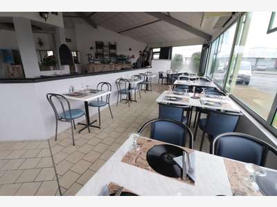 A vendre FDC restaurant limitrophe de Rochefort