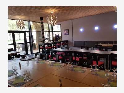 Vend restaurant top emplacement murs et FDC Drôme